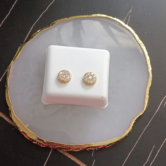 ❤️ 14K gold over sterling silver studs - Picture 1 of 3